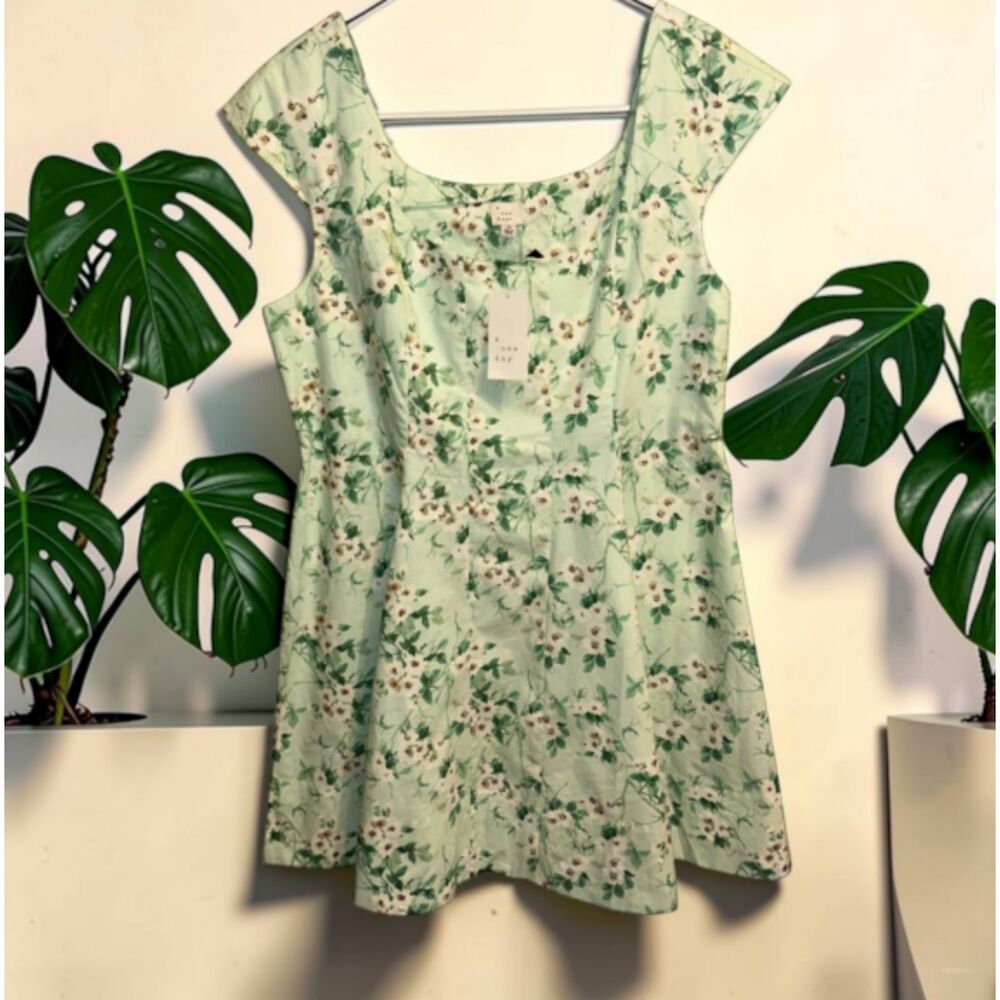 A New Day Green Floral Square Neck Mini Dress Size 16 NWT 21” P2P 35” Length